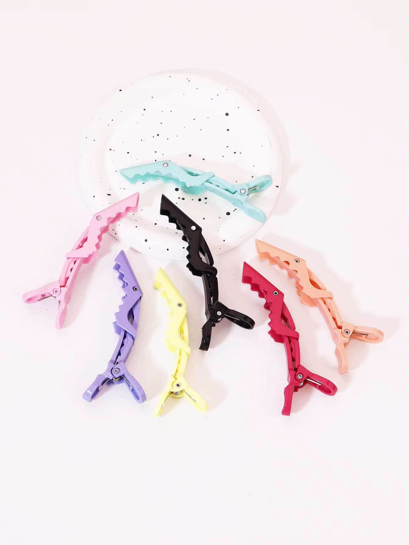 6Pcs Crocodile Hair Clip Design Claw Shaped Hair Clip Salon Hair Clip Hair Accessories Makeup Clip Special for Real Hair Wigs